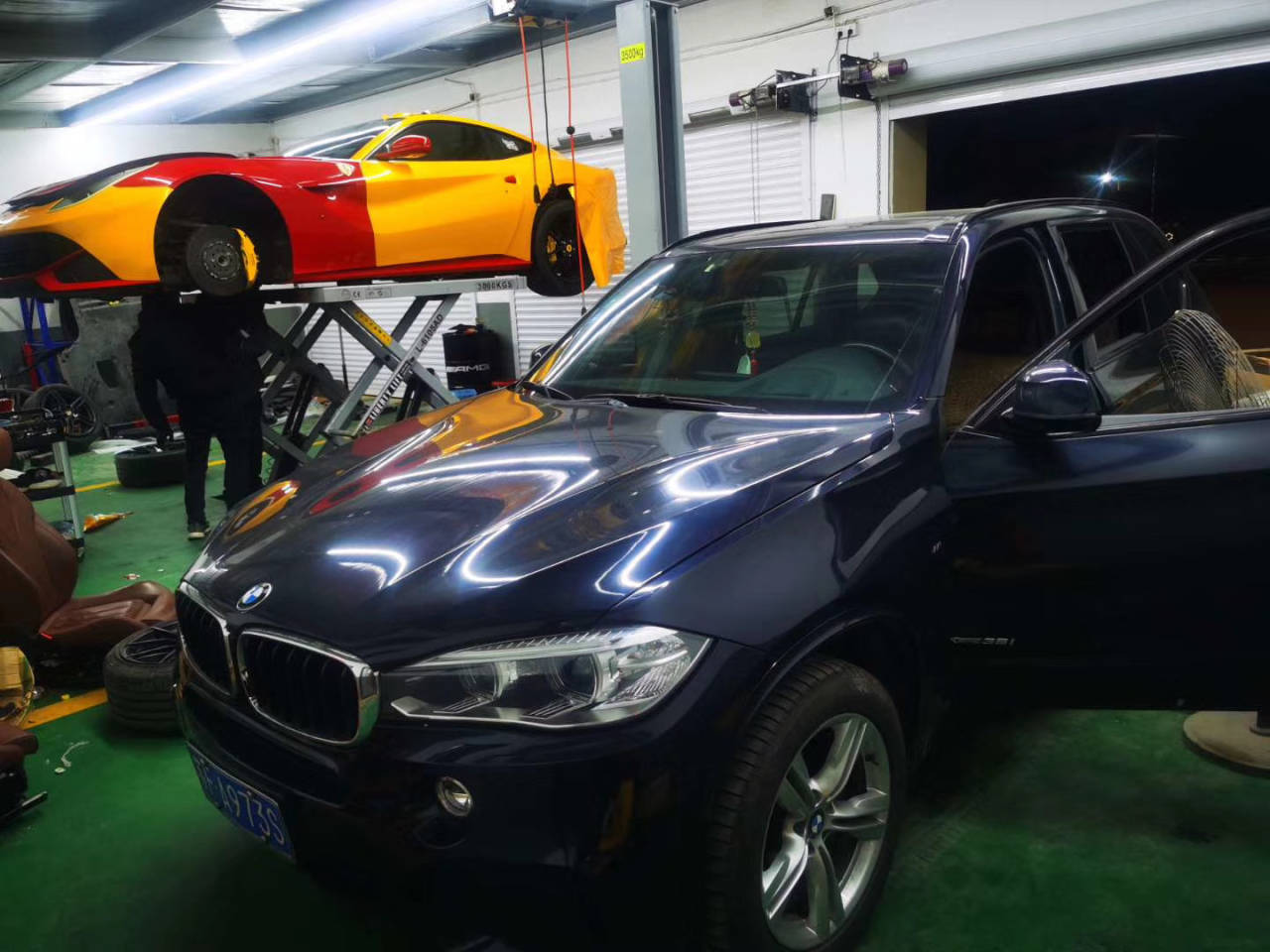 南通海门某4S店实拍法拉利Portfolio跑车，回头率百分百！