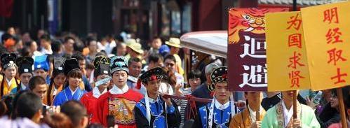 南京gdp进前十意味着什么_万亿GDP城市人均消费“洗牌”:南京高居首位,泉州、青岛、福州进...