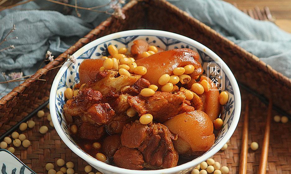 猪脚怎么焖才软烂 b54e-isuiksn6671567.jpg