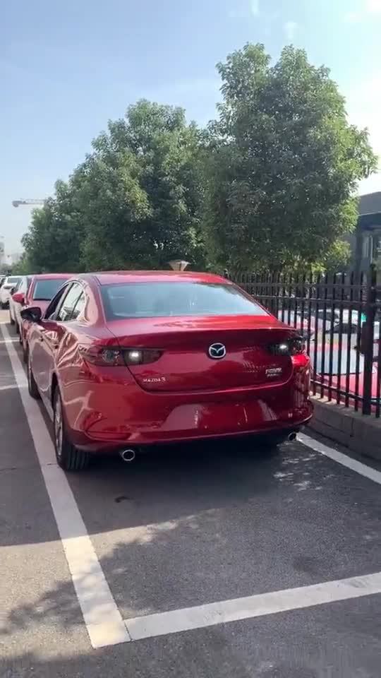 马自达3全新车型展示，前脸比阿特兹还犀利，这还看啥本田思域！