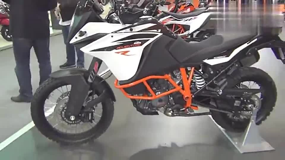车展现场，实拍KTM1090AdventureR，十足的摩旅神器