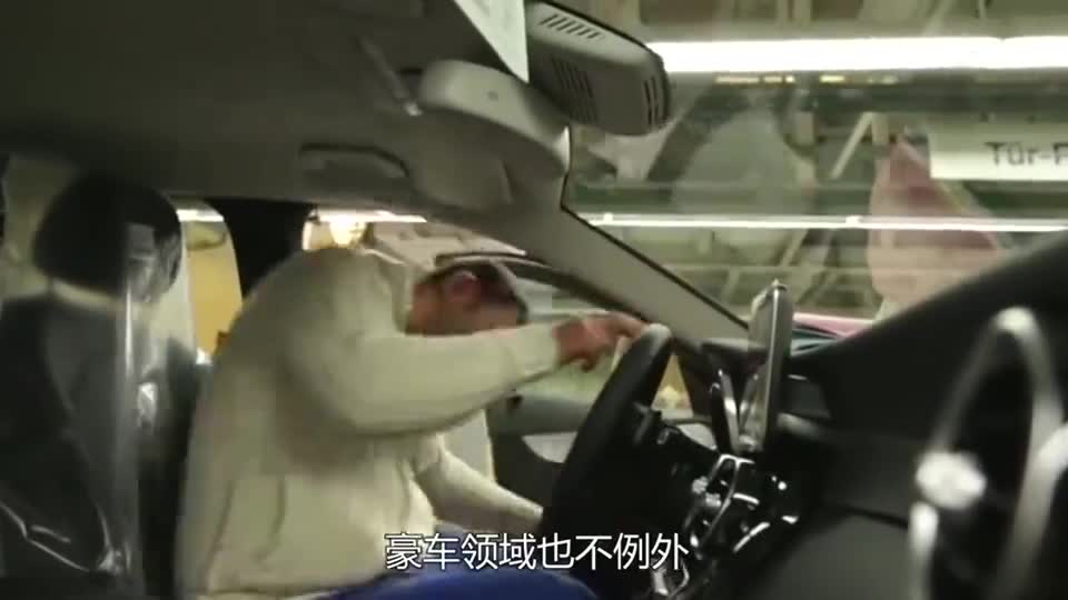 宝马亮出大招了！新车比奥迪A6还抢眼，开着比奔驰有面子！