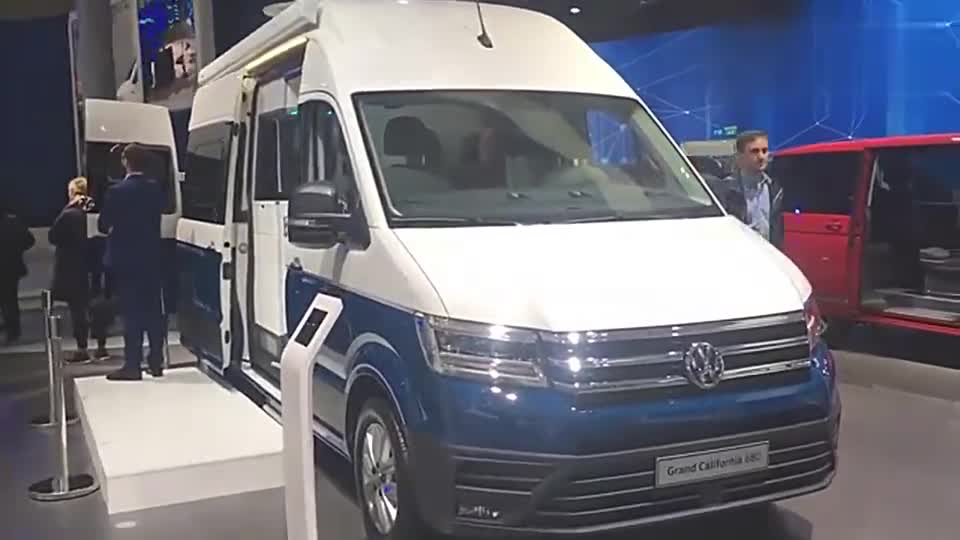 实拍大众新款房车GrandCalifornia680，内部设计真不赖