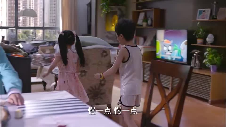 为您推荐: 淘气爷孙:顾青太伟大了,为了王东的幸福,愿意再揭自己的
