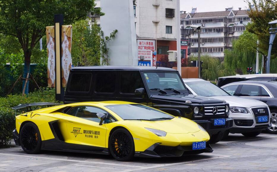 南通海门街头实拍兰博基尼LP700跑车，回头率百分百！