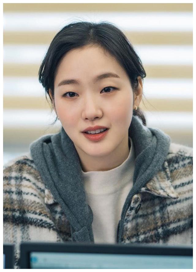 4位单眼皮韩国演技派大势女星都出现在这里