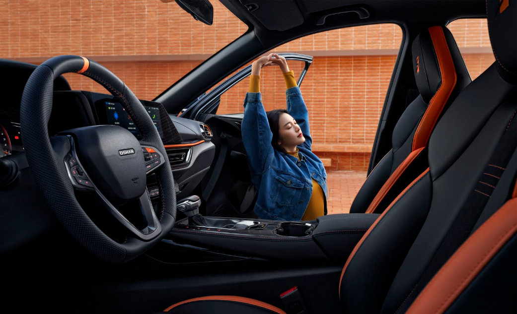 为年轻人带去什么?没有谁比欧尚X5运动版做出更好的回答休闲区蓝鸢梦想 - Www.slyday.coM 为年轻人带去什么?没有谁比欧尚X5运动版做出更好的回答休闲区蓝鸢梦想 - Www.slyday.coM