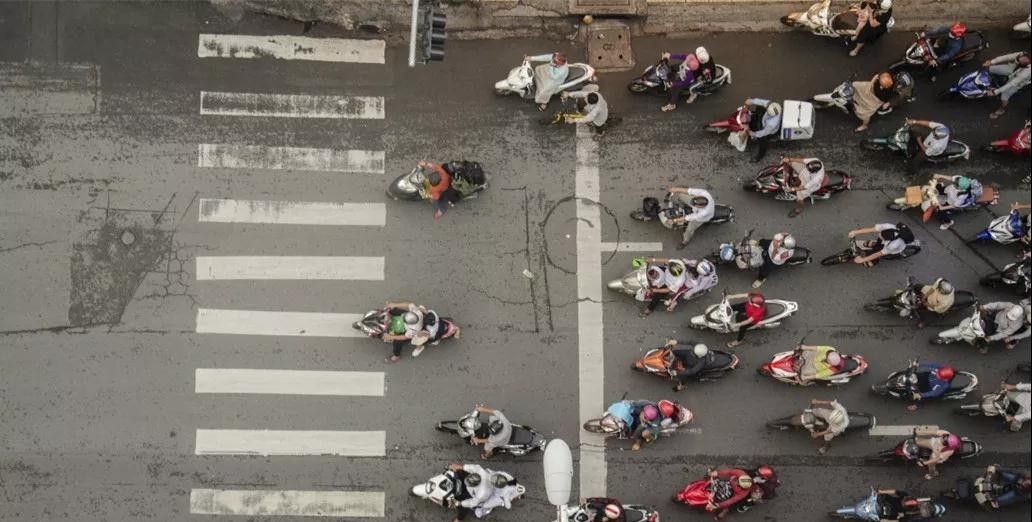 天能E5金刚，无视地形，让你的电动车成为2020年最靓的明星