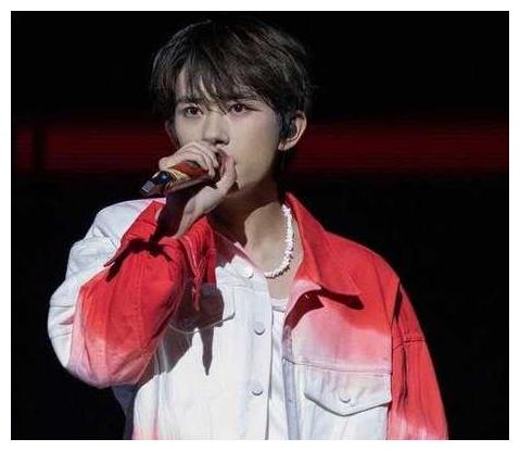 易烊千玺周冬雨新料 acae-kiweitw8774427.jpg