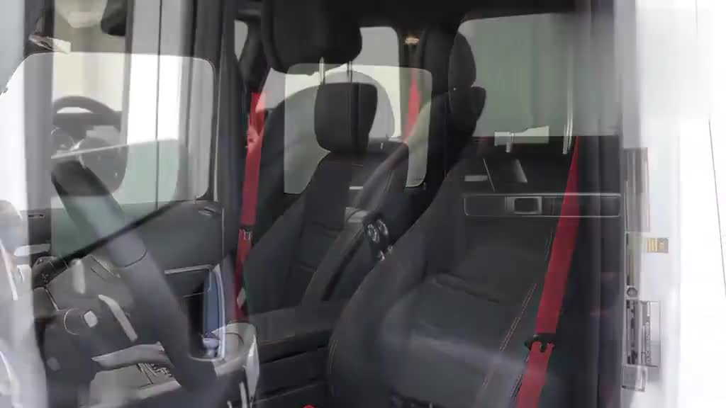 奔驰G级vs宾利添越vs劳斯莱斯库里南