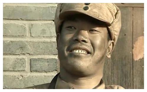 亮剑:同样是王有胜留守,老版笑出了演技,新版谁还记得长啥样?