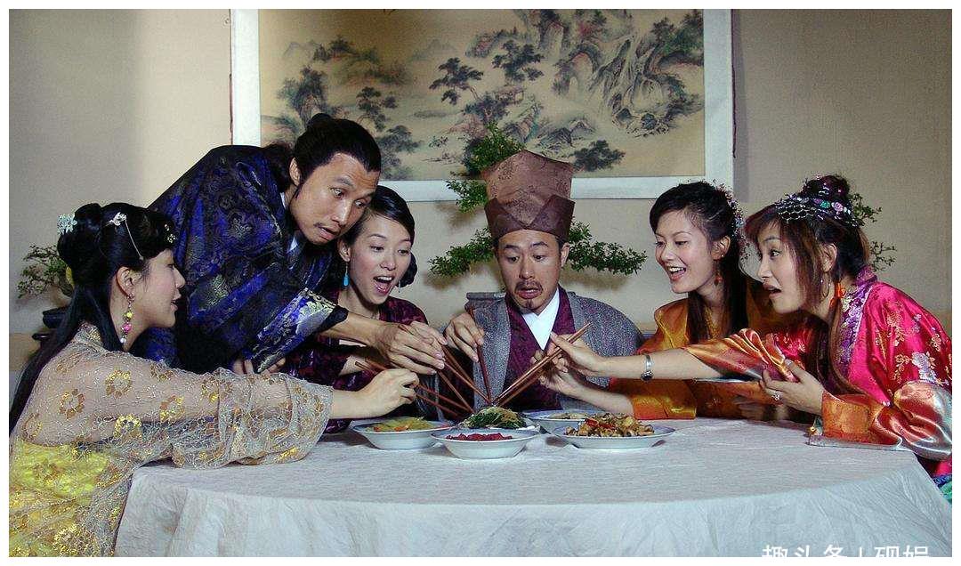 惹哭巩俐打动姚晨,拍戏20年却买不起老家一套房,不红是他的错?