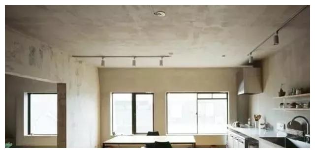 老公坚持直接住毛坯房