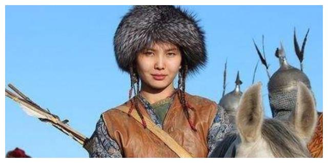 此女说:蒙古人身有臭味,被成吉思汗俘虏躺在其怀中说