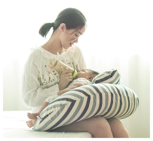 哺乳期瘦身小妙招:不克扣宝宝的营养,妈妈还能瘦出小蛮腰