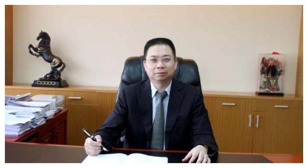 姚振华发力高端制造为促进地区发展贡献积极力量