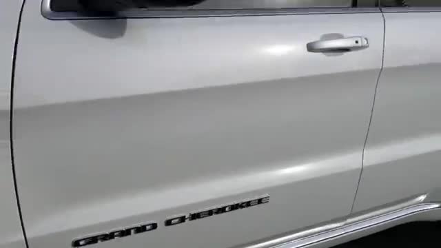 2020款吉普大切诺基实车展示，有这颜值和内饰，还想啥丰田普拉多