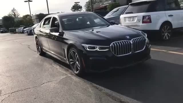 2020款宝马745e抢先实拍，看到外观和内饰，给个不心动的理由