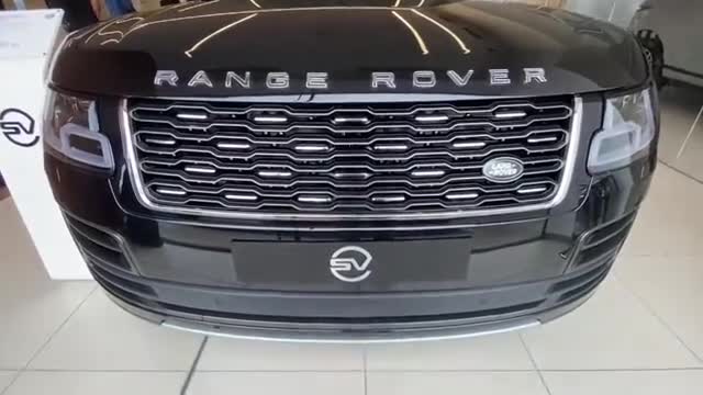 2020款路虎揽胜顶配版到店实拍，看到外观和内饰，我彻底心动了