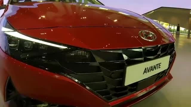 2021款现代朗动现身车展，打开车门坐进车内的那刻，还想啥朗逸