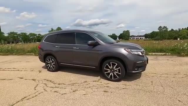 2021款本田飞行员七座版实拍，朝后备箱踢一脚，才是心动的开始