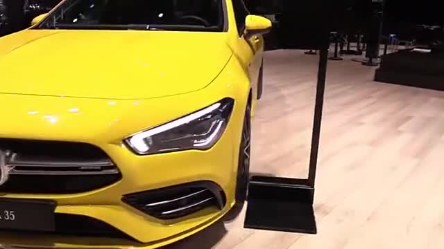 新款奔驰AMGCLA35细节展示，整车设计运动感十足