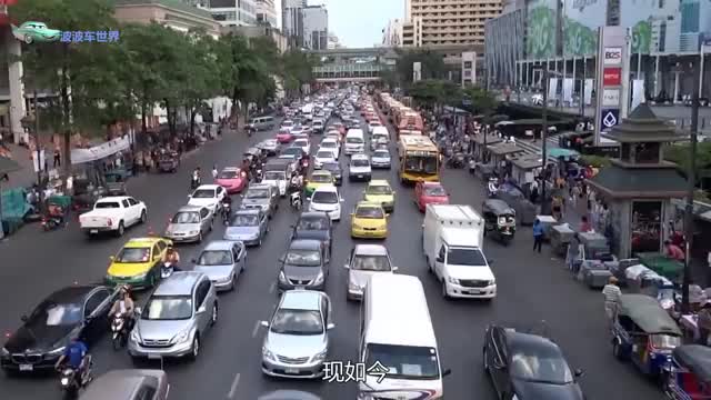 大众全新轿跑比宝马7系还抢眼，新车标不输奔驰，还搭4台发电机