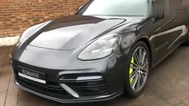 全新保时捷Panamera惊艳展示，超低的底排，帅气的外观