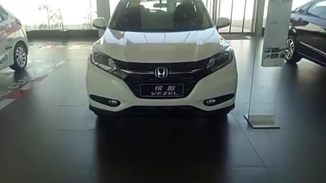 店内实拍2019款本田缤智，近距离看到外观和内饰，买不买自己考虑