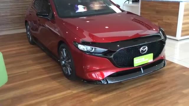 一看到外观立刻就心动了！实拍2019款马自达3，感觉如何