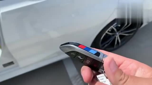 3.0T的宝马新款M340i，近距离感受下