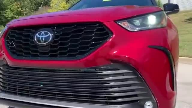 2021款丰田汉兰达抢先实拍，比上一代好看太多，2+2+3布局心动了