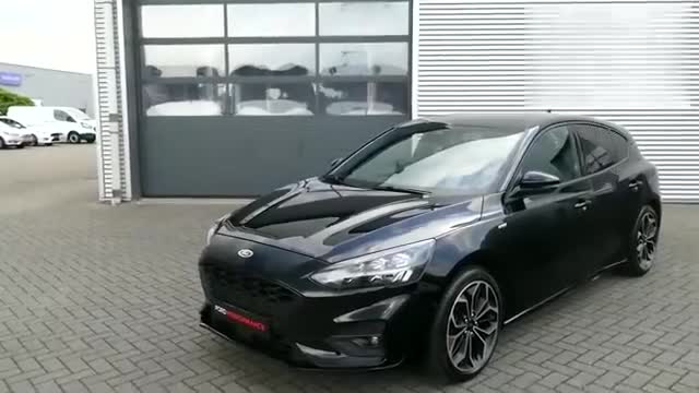 实拍新款福特福克斯ST-Line，车身比