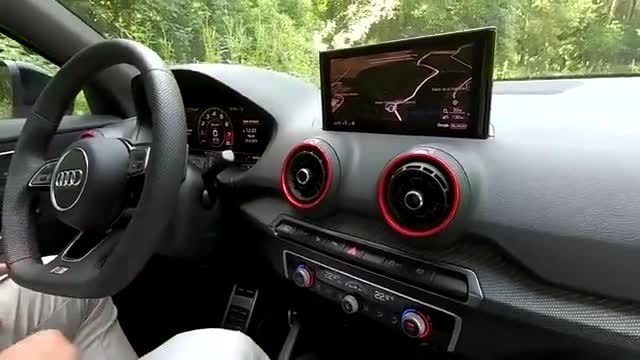 方向盘实拍分析，全新奥迪SQ2