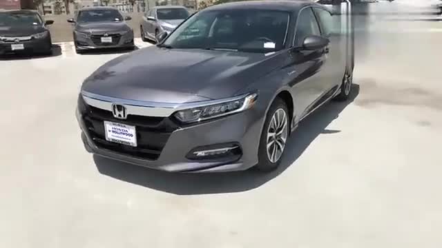 国外已到店准备开卖，实拍本田雅