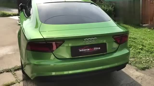 实拍奥迪A7这颜值完美驾驭绿色车