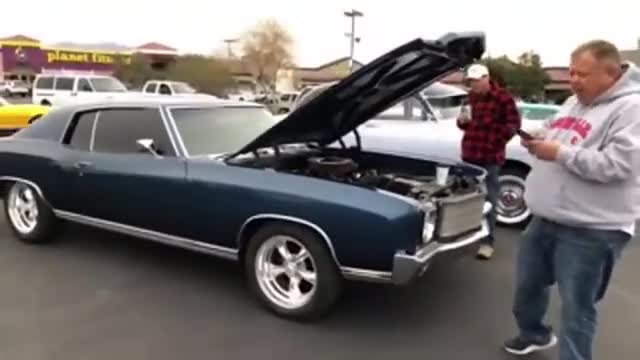 海外老车精彩实拍，都是经典车型