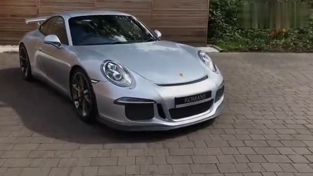 实拍保时捷911GT3RS，赛车范十足的高贵跑车