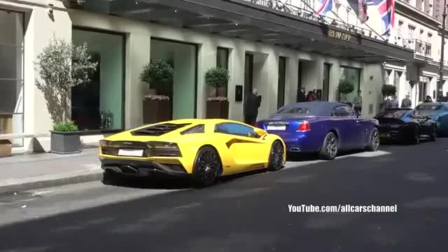 实拍性能跑车伦敦街头展示有趣