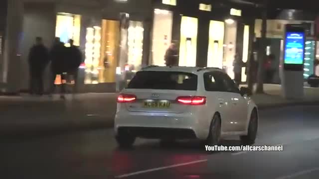 夜晚街头实拍精美跑车展示颇为