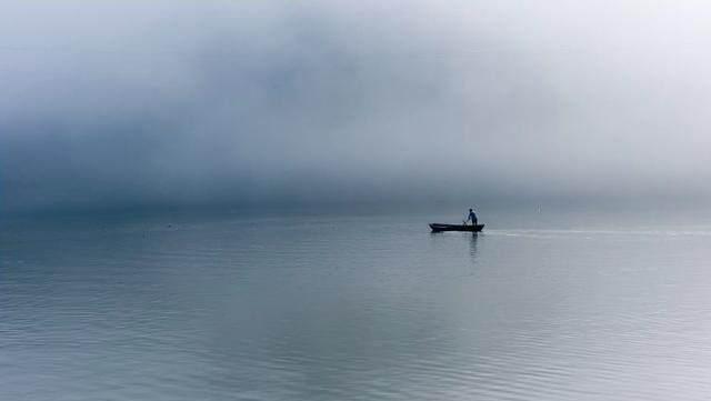 陈子昂最经典的一首诗,更是写出了孤独的最高境界!