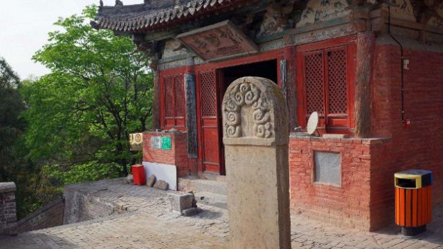 今天小编给大家介绍的这座寺庙也在河南省,其名气也不低于前三者,那就