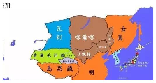 很多块,光蒙古就有很多部落,比如科尔泌,察哈尔,土默特,喀尔喀等部落
