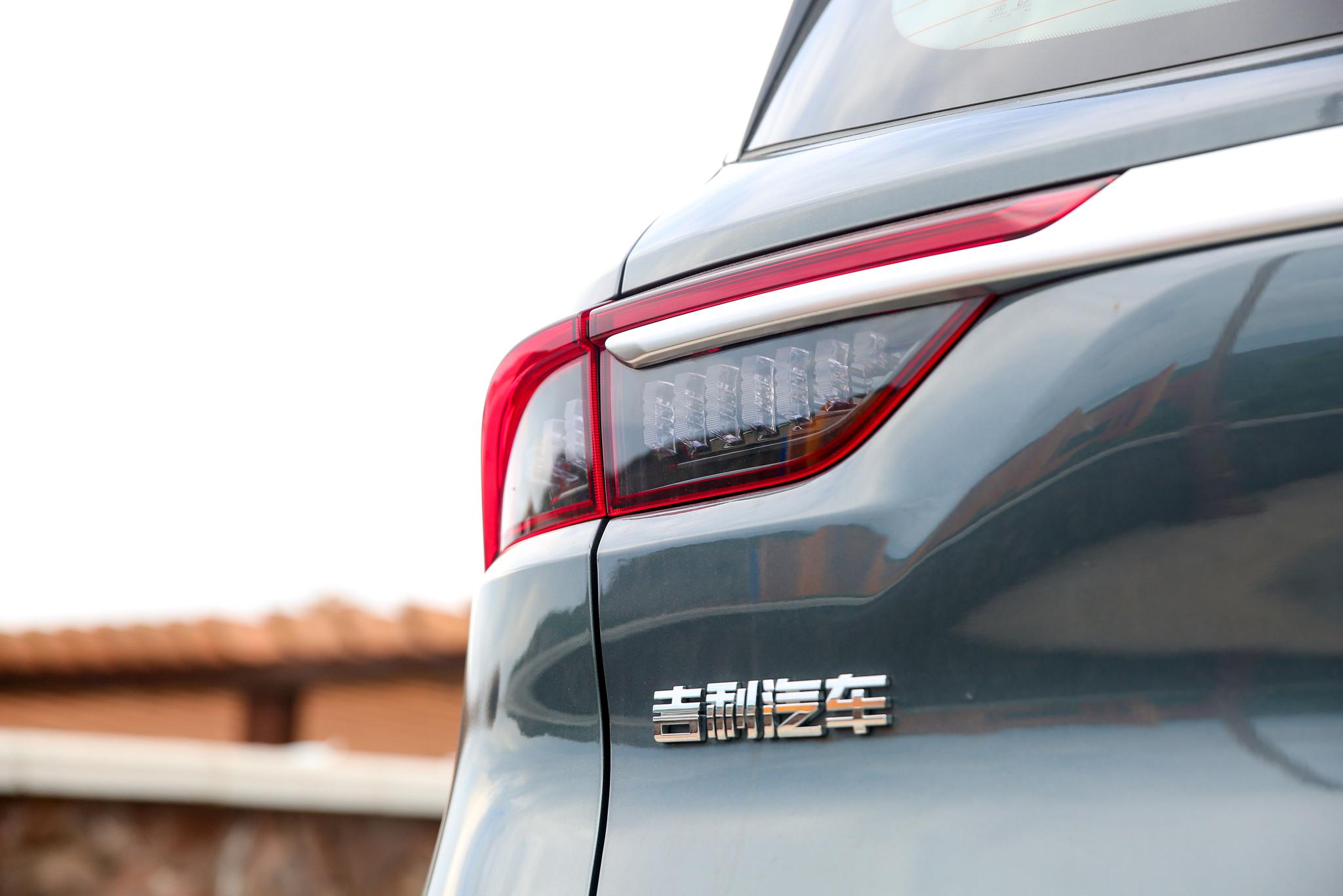 关键词: 单车导购中级车导购吉利汽车豪越我要反馈