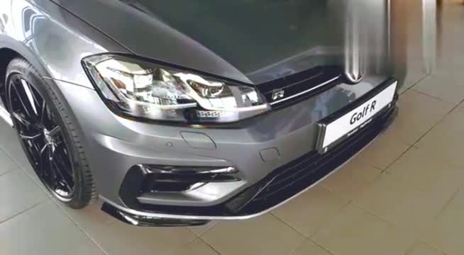 2018款大众高尔夫R展示欣赏，绝对的帅气性能小钢炮