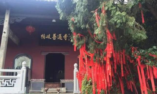 游客只知道萍乡武功山,却不知道萍乡另外一座山,拥有千年古寺