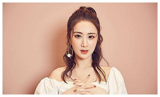 薇娅背后的男人:帮她开店,当经纪人,现助她5小时直播成交上亿