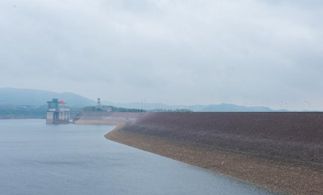 黄河上最大的水利工程在河南，花11年建成，现在成了旅游景区