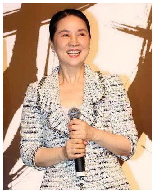 林凤娇年轻真是美人胚子!第一次看到房祖名和林凤娇的昔日照片