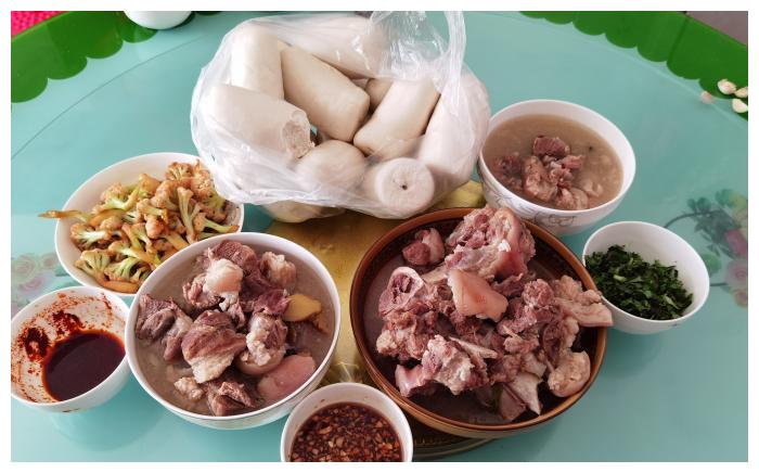 晒山东丈母娘招待女婿的饭菜,在朋友圈沸腾,网友:还招女婿吗?休闲区蓝鸢梦想 - Www.slyday.coM 晒山东丈母娘招待女婿的饭菜,在朋友圈沸腾,网友:还招女婿吗?休闲区蓝鸢梦想 - Www.slyday.coM